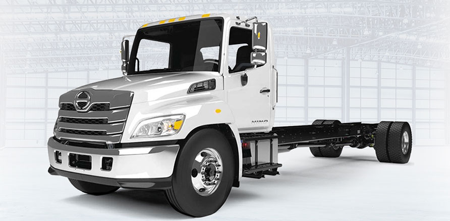Sterling Truck & Trailers ltd. L SERIES Cab & Chassis